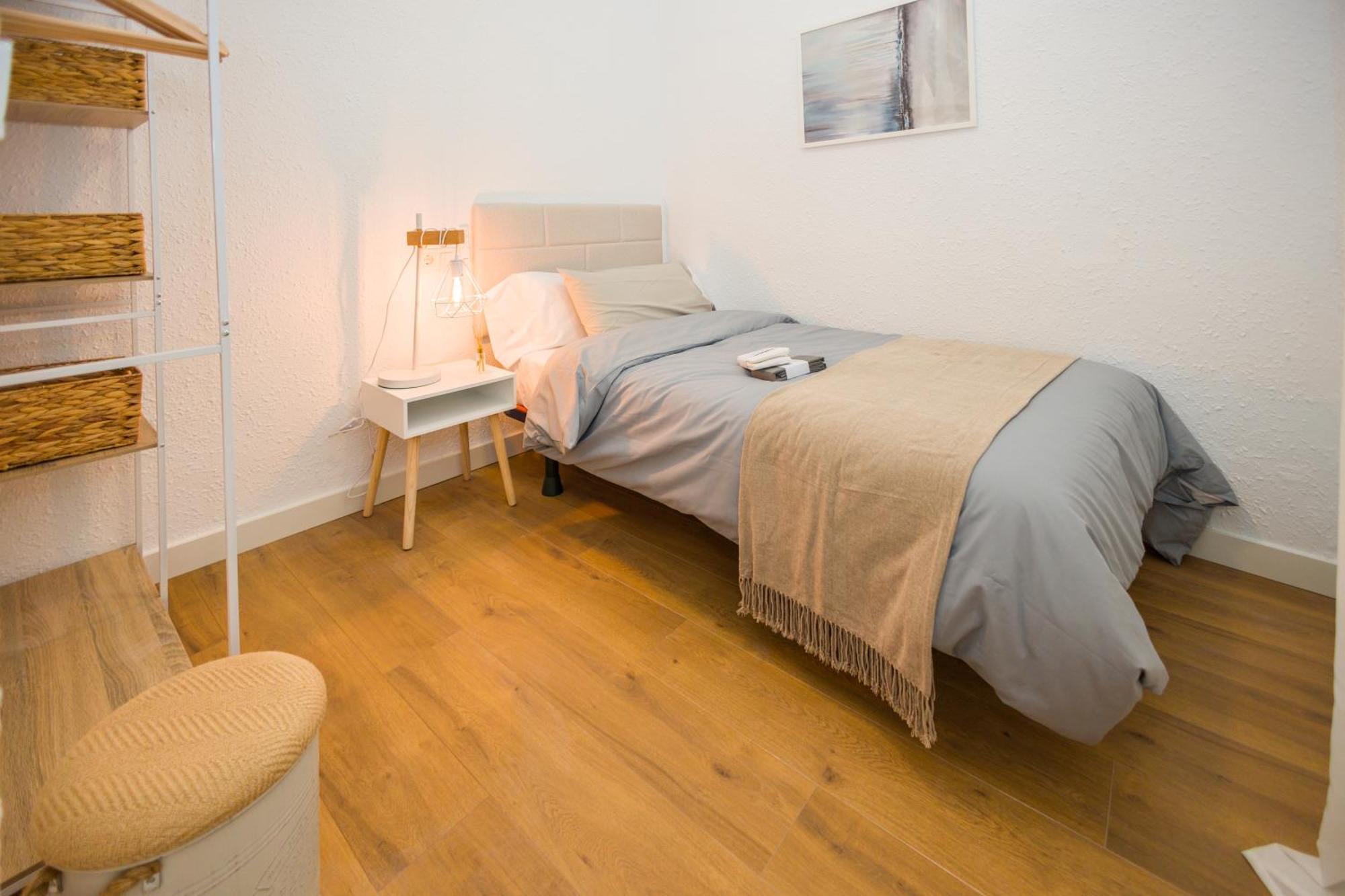 Apartamento Jorge Juan Аликанте Екстериор снимка